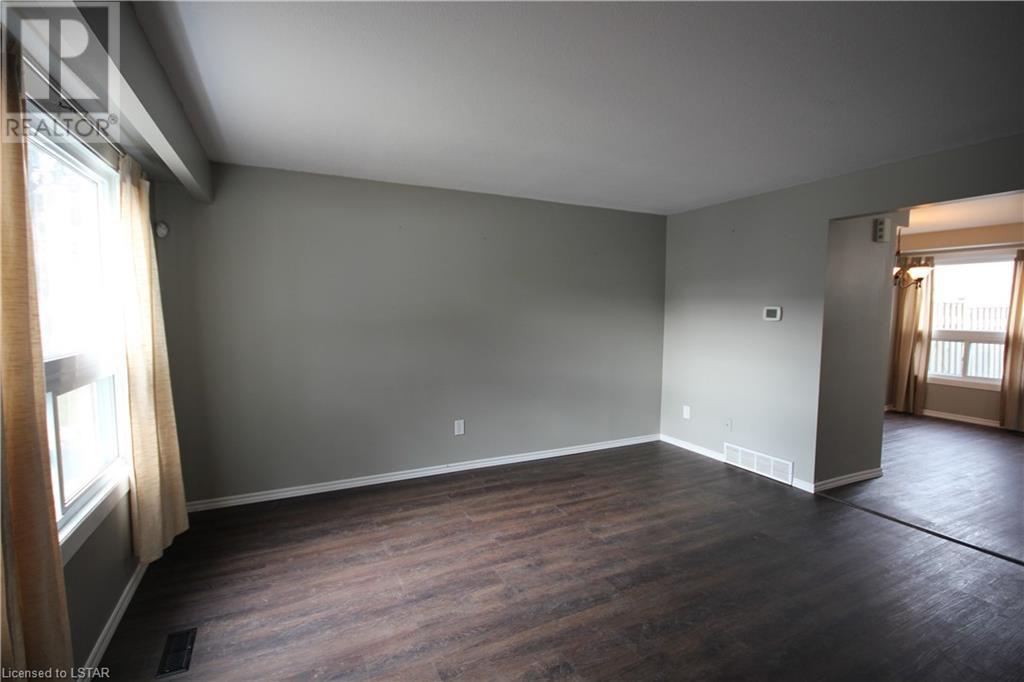 Listing 40354935 - Large Photo # 3