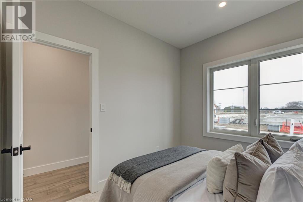 Listing 40355166 - Large Photo # 4