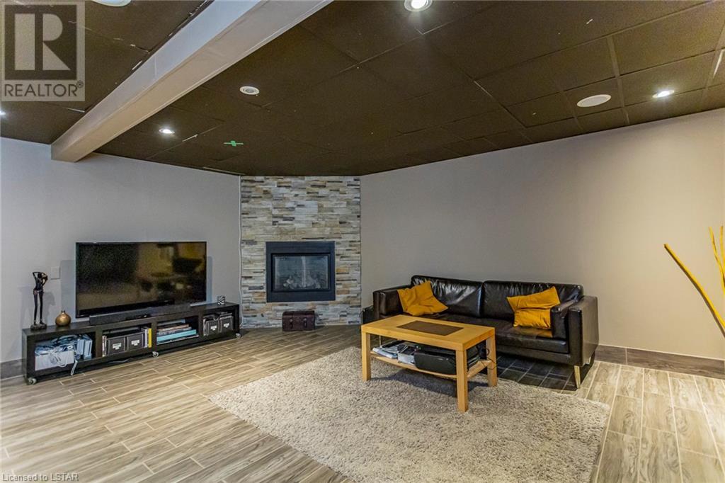Listing 40355695 - Large Photo # 28