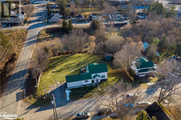 78 PARK Street, Haliburton
