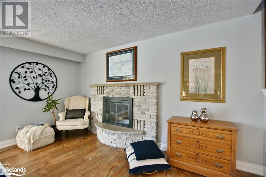 Listing 40356431 - Large Photo # 3
