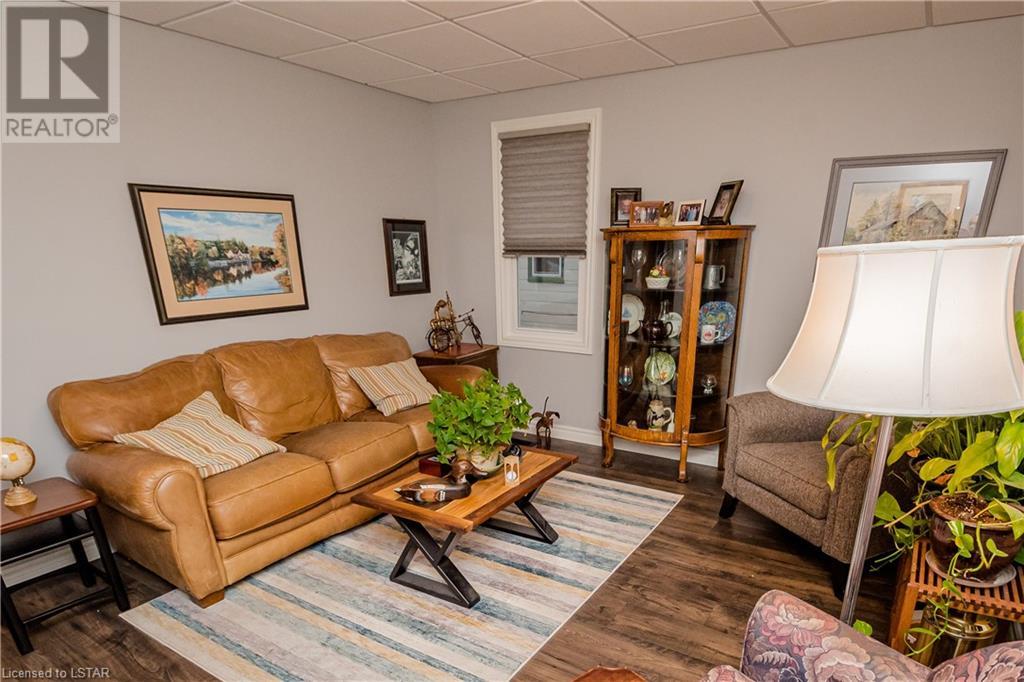 Listing 40356850 - Large Photo # 4