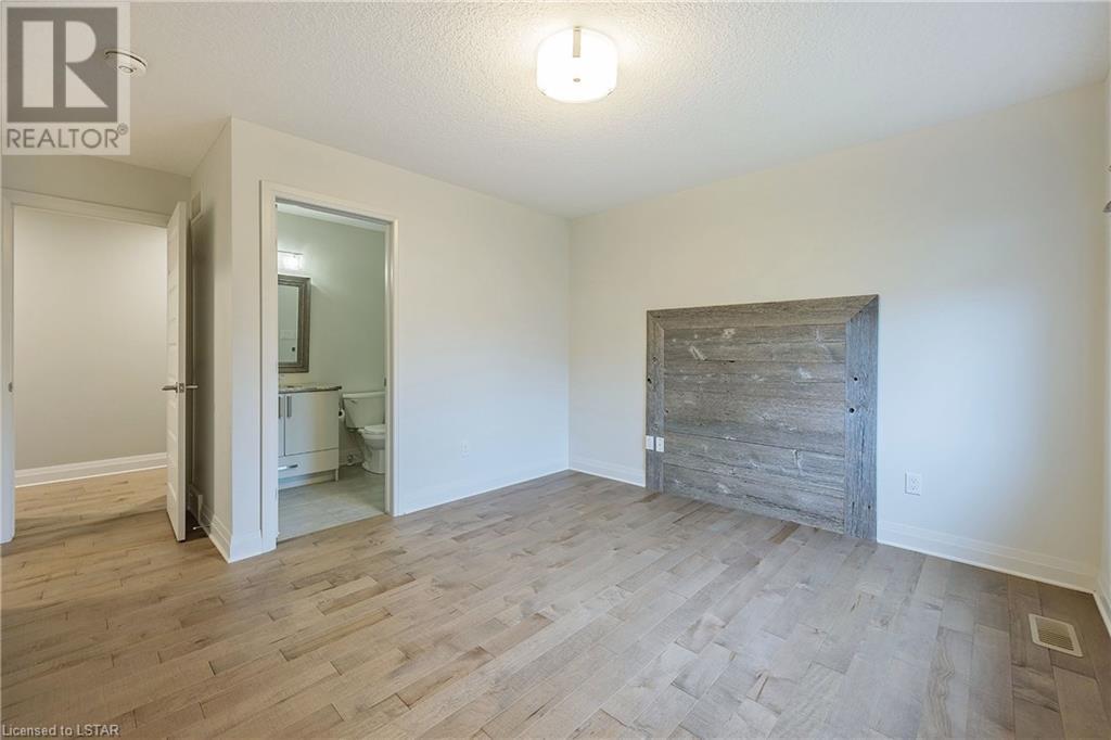 Listing 40357410 - Large Photo # 30