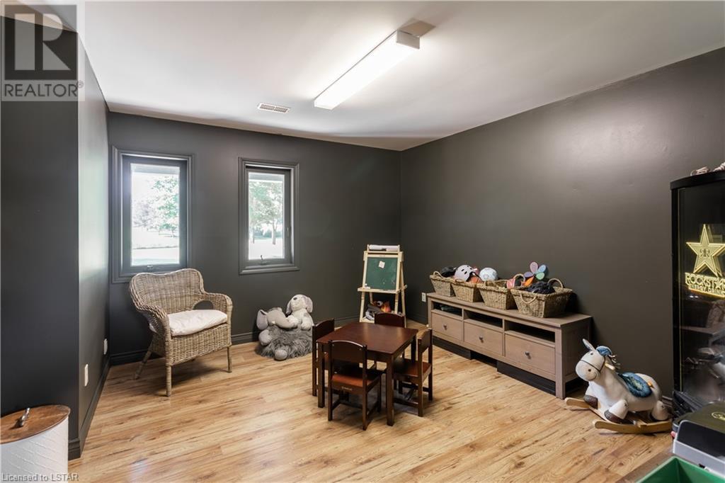 Listing 40357559 - Large Photo # 18