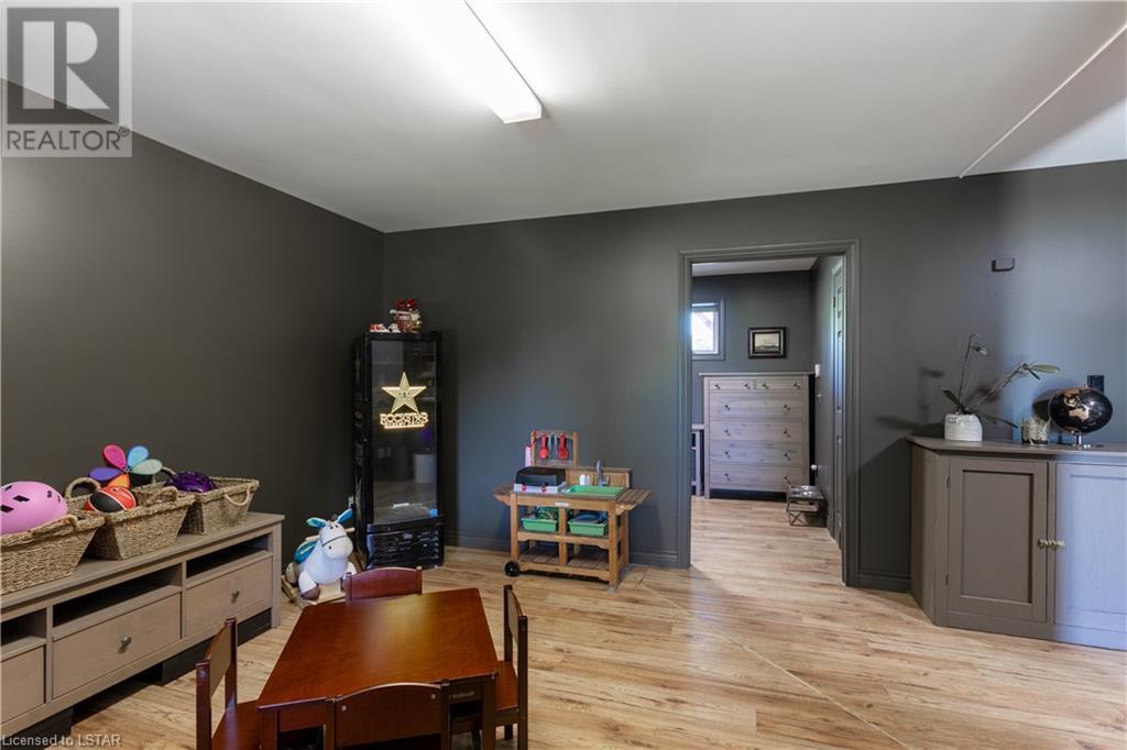 Listing 40357559 - Large Photo # 19