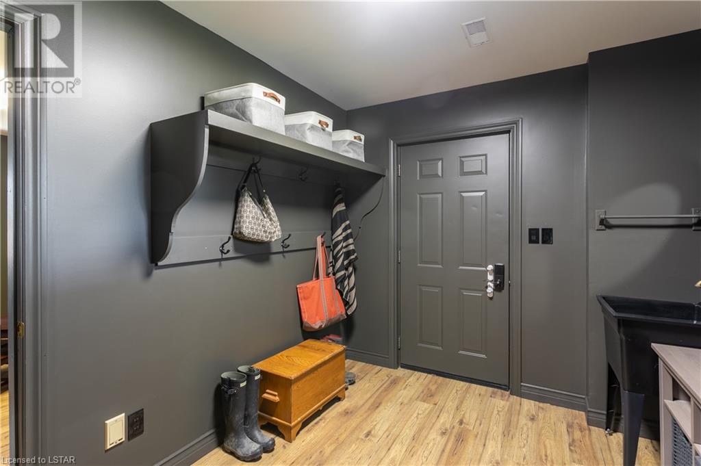Listing 40357559 - Large Photo # 25