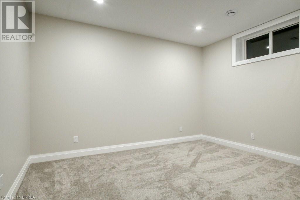 Listing 40358004 - Large Photo # 33