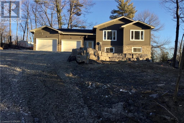 111 BIRCH POINT Drive, Ennismore Township
