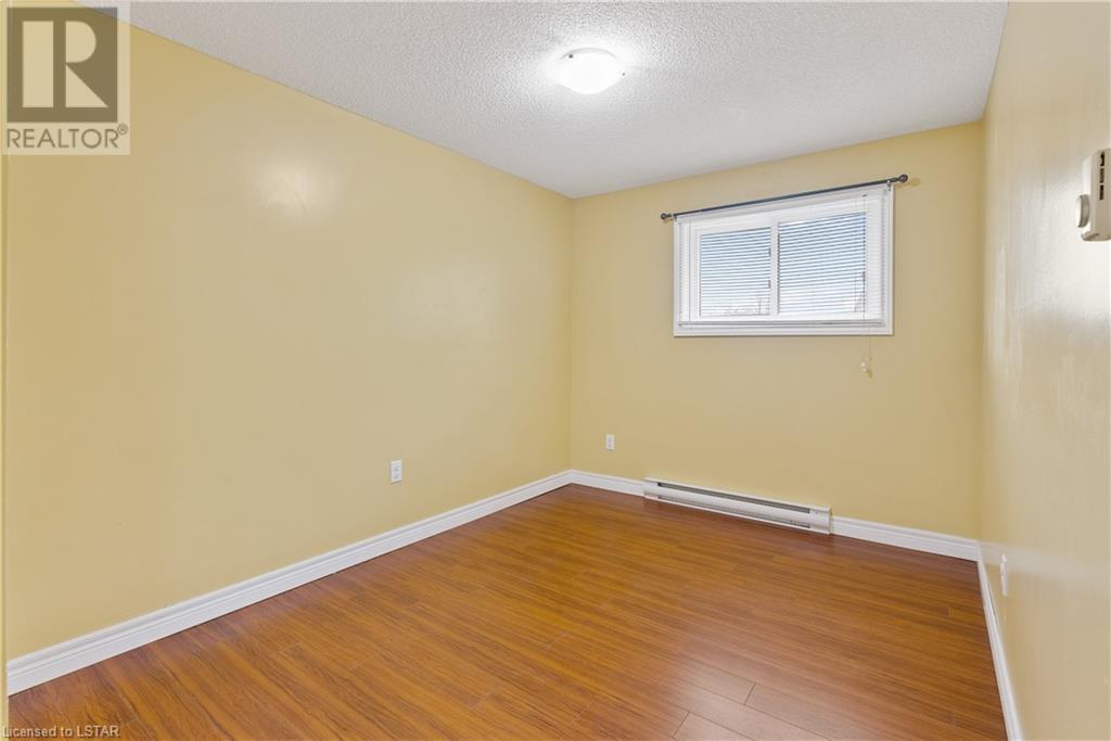 Listing 40359197 - Large Photo # 15