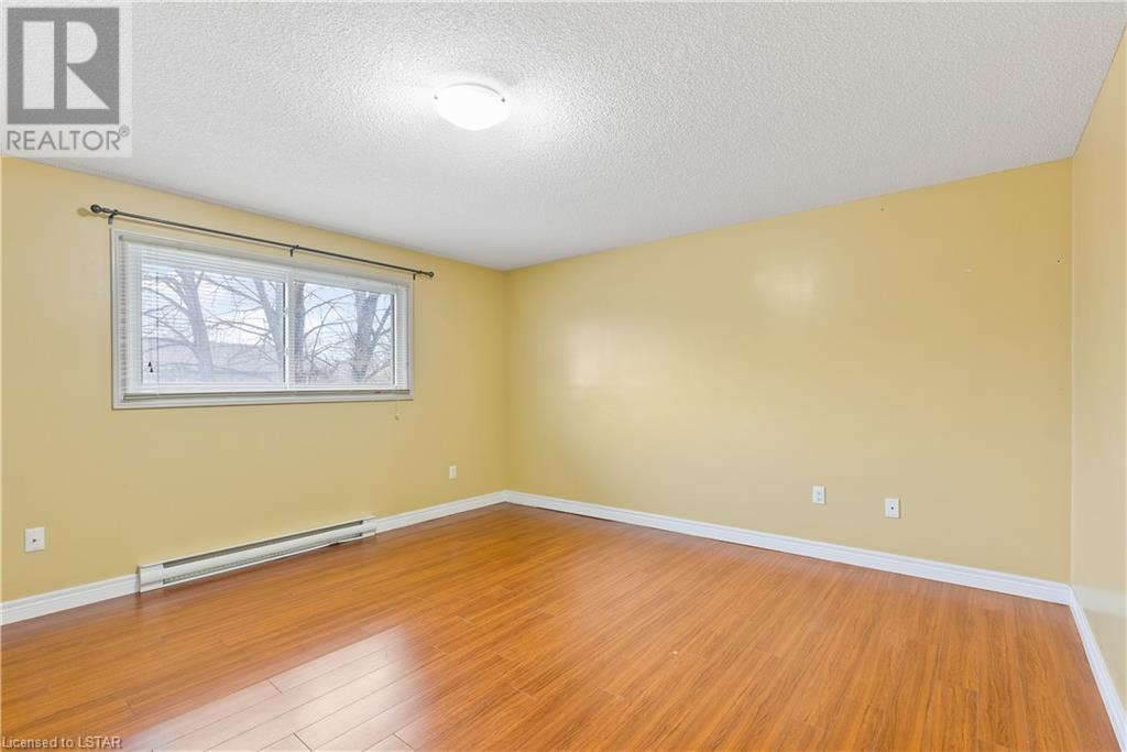 Listing 40359197 - Large Photo # 14