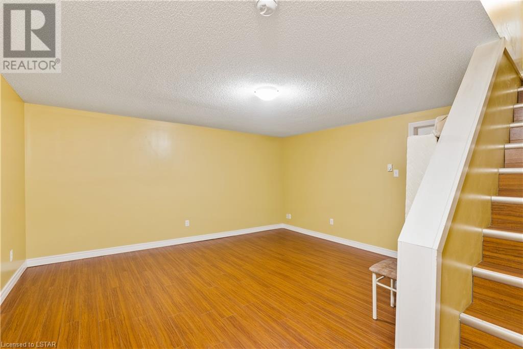 Listing 40359197 - Large Photo # 20