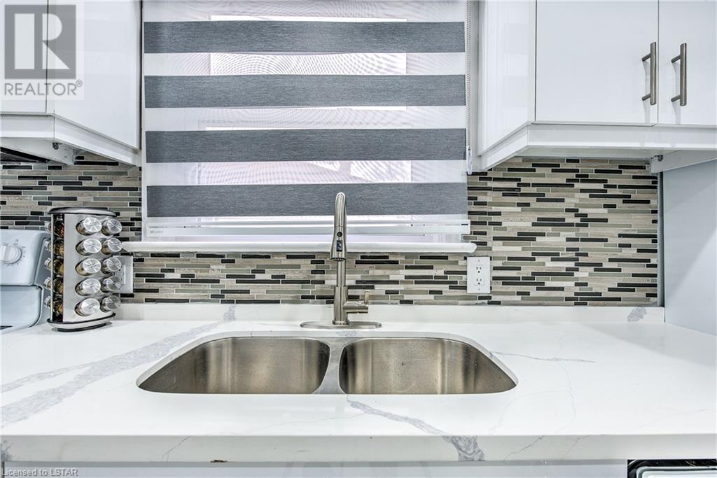 Listing 40359388 - Large Photo # 13