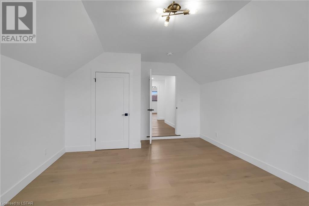 Listing 40360217 - Large Photo # 36