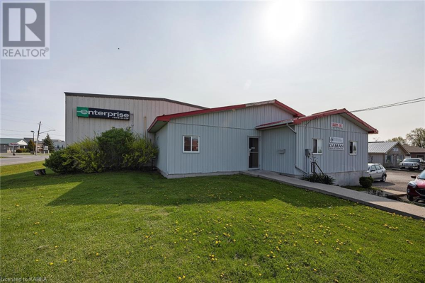 1 DAIRY Avenue, Napanee