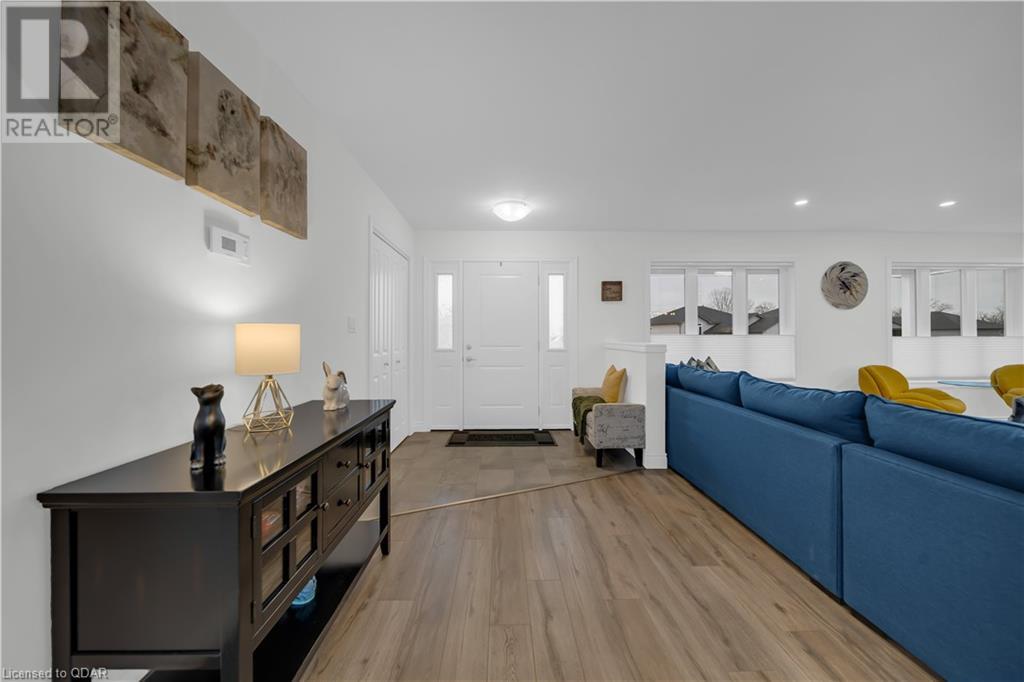 Listing 40360965 - Large Photo # 3