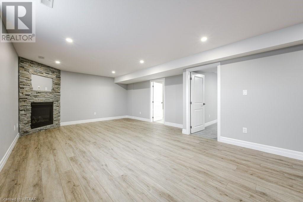 Listing 40361154 - Large Photo # 39