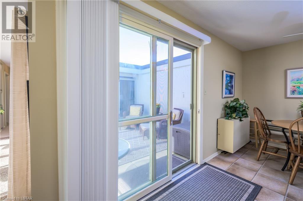 Listing 40361573 - Large Photo # 11