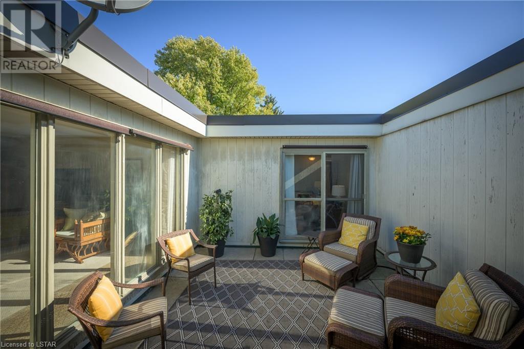 Listing 40361573 - Large Photo # 4