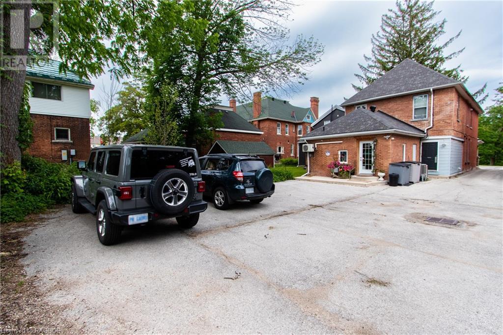 982 1ST Avenue W, Owen Sound