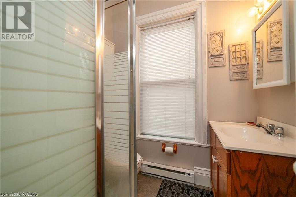 982 1ST Avenue W, Owen Sound