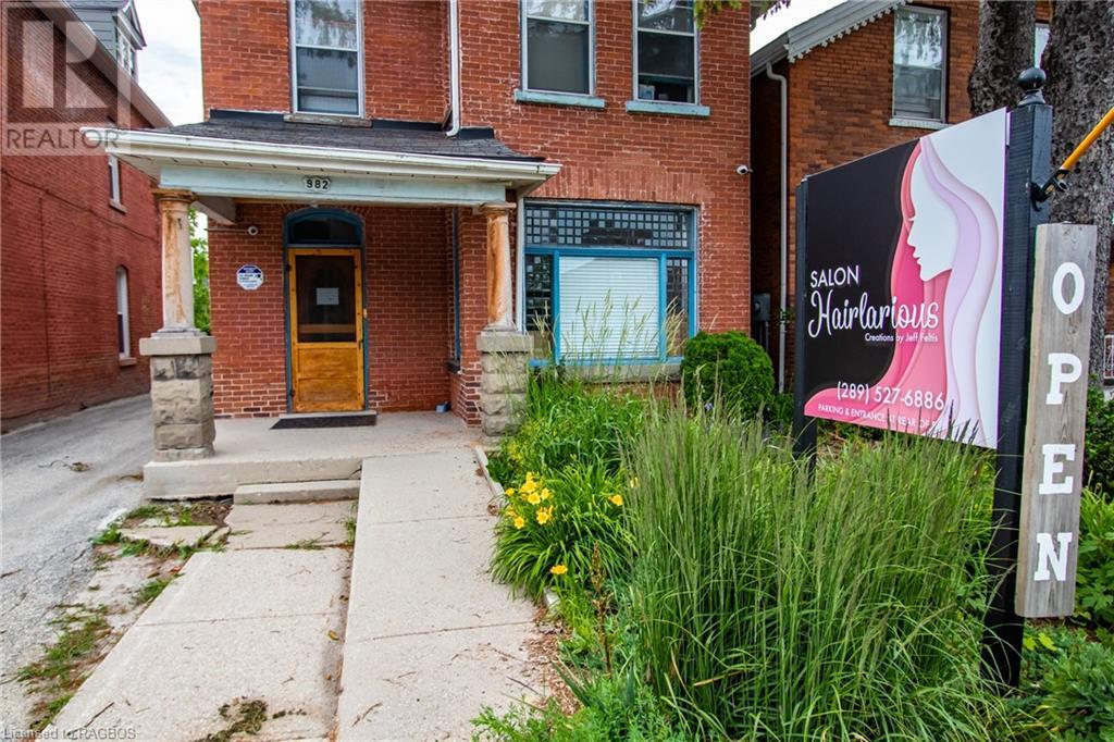982 1ST Avenue W, Owen Sound