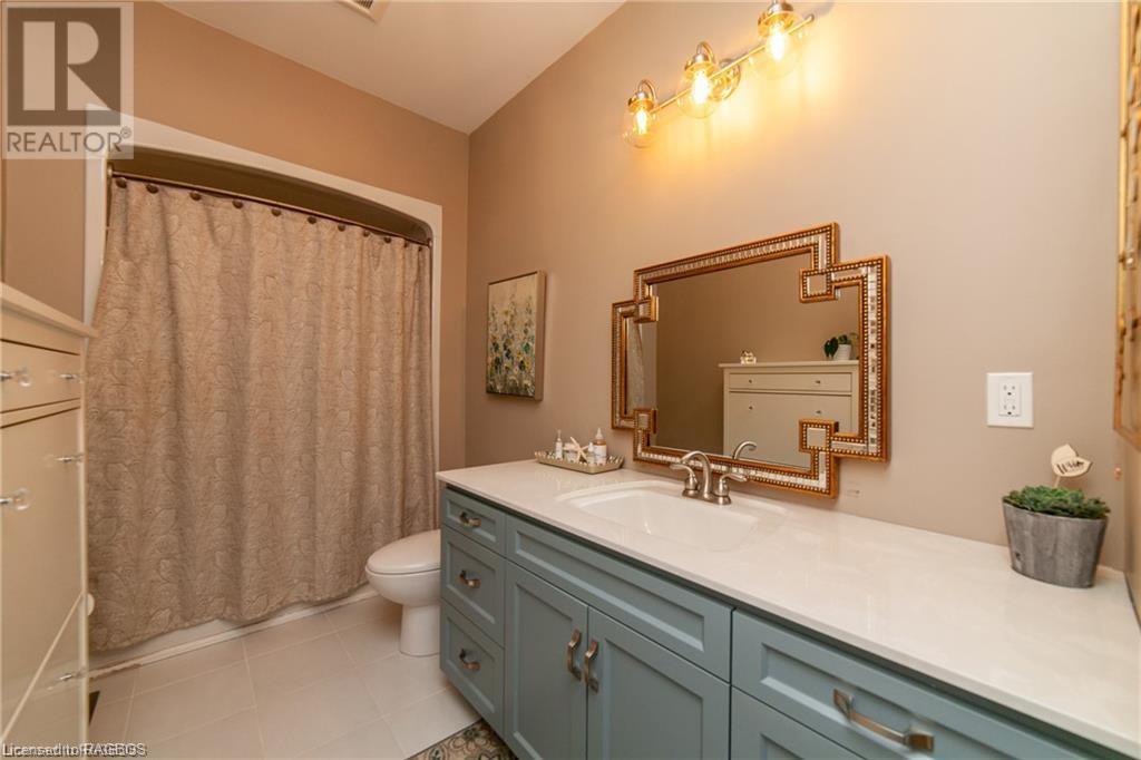 982 1ST Avenue W, Owen Sound