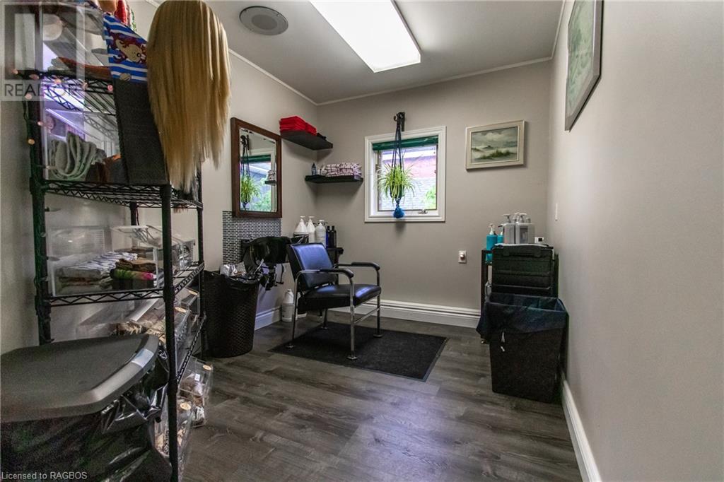 982 1ST Avenue W, Owen Sound