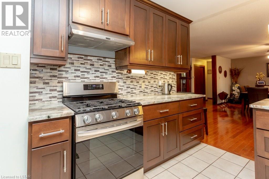Listing 40363094 - Large Photo # 16