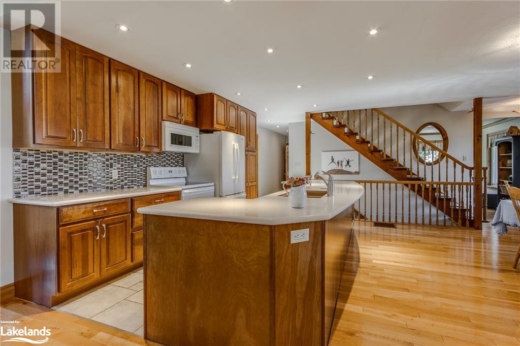Listing 40363435 - Large Photo # 22