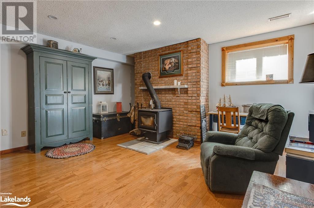 Listing 40363435 - Large Photo # 45