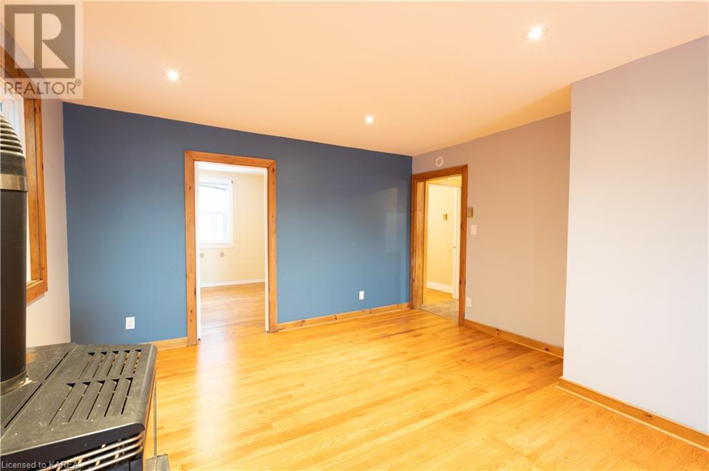 Listing 40363684 - Large Photo # 4