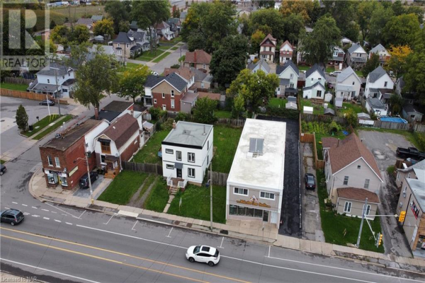 462 EAST MAIN Street, Welland
