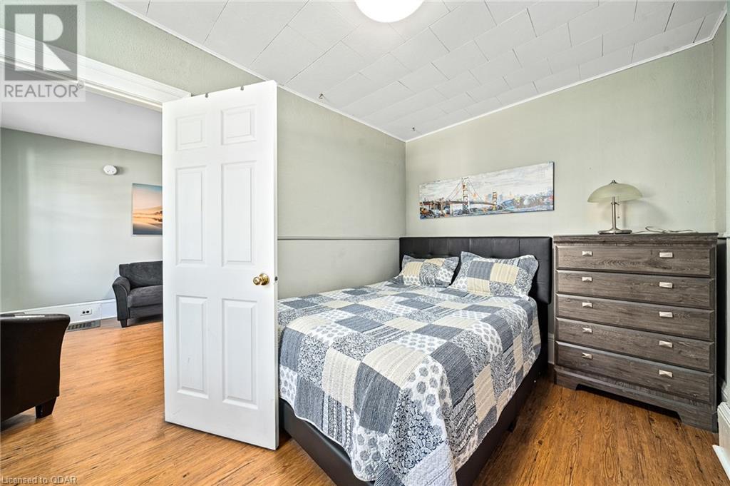Listing 40364128 - Large Photo # 23