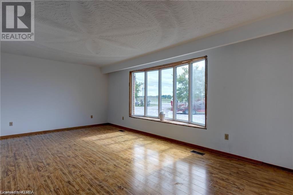 Listing 40364202 - Large Photo # 11