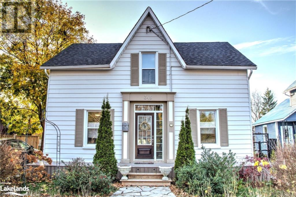 348 OAK Street, Collingwood