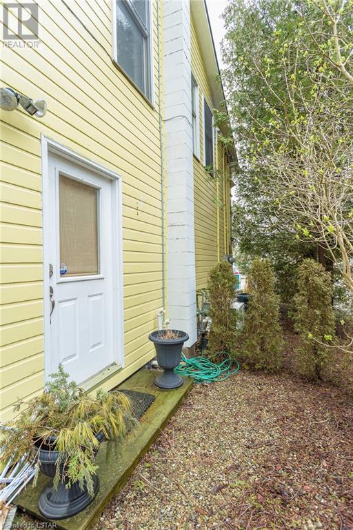Listing 40364438 - Large Photo # 9