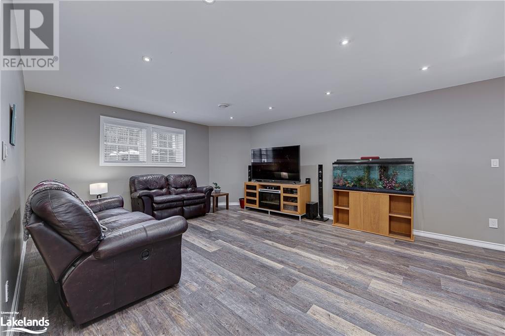 Listing 40364471 - Large Photo # 32