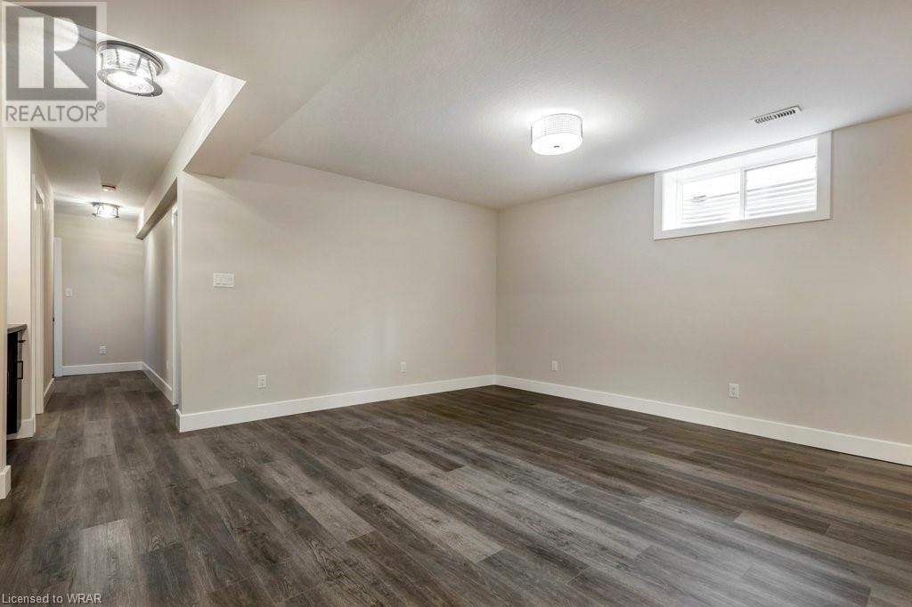 Listing 40365369 - Large Photo # 32