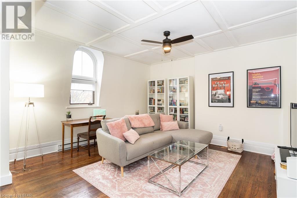 Listing 40365511 - Large Photo # 4