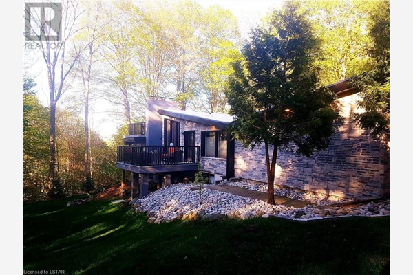 484 WESTMOUNT Drive, London