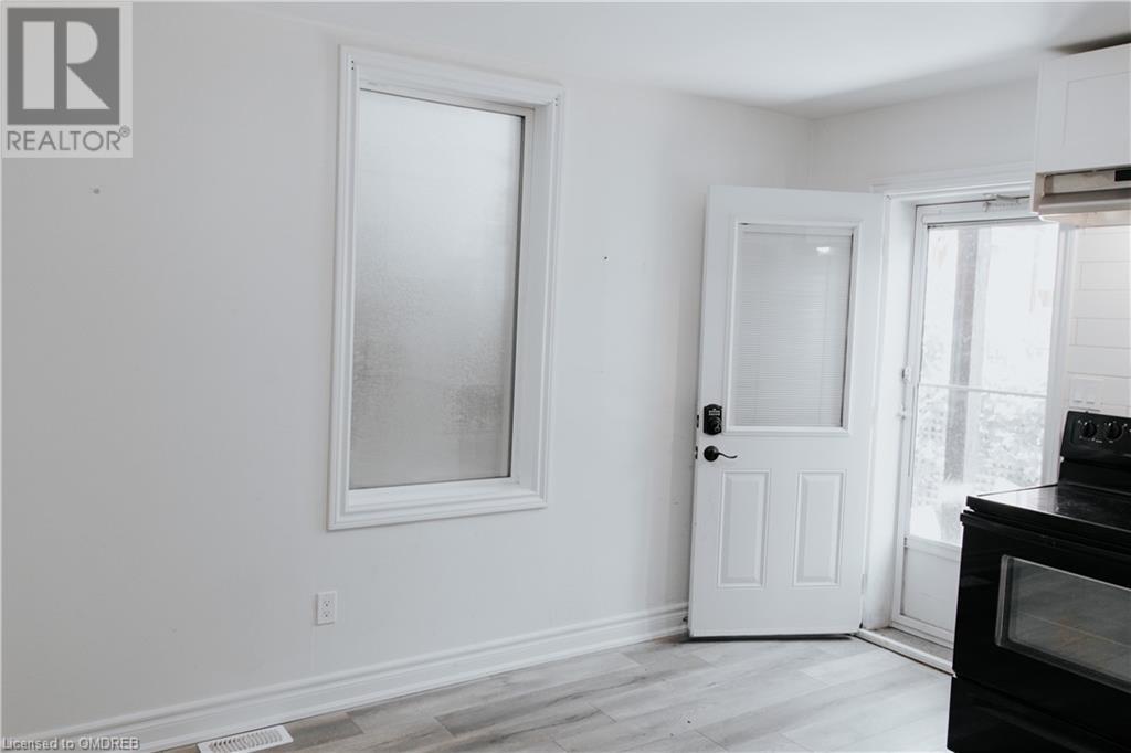 Listing 40365618 - Large Photo # 24