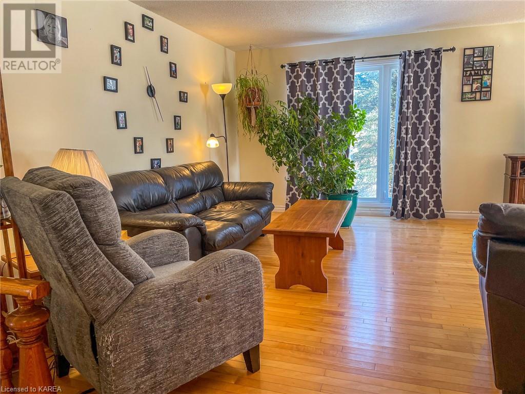 Listing 40366183 - Large Photo # 11