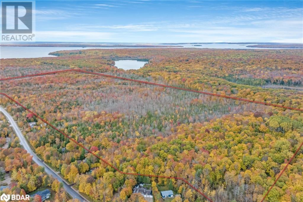 2442 CHAMPLAIN Road, Tiny