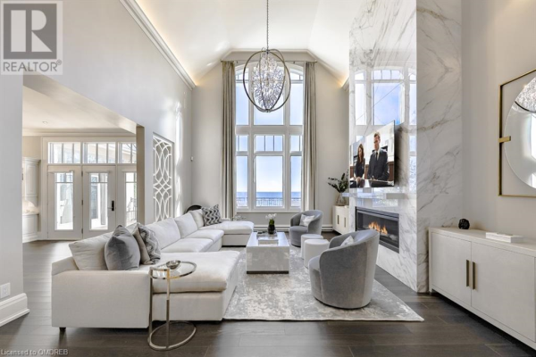 5126 LAKESHORE Road, Burlington