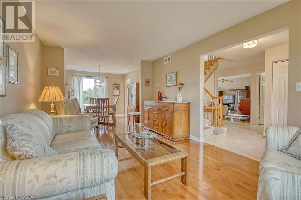 Listing 40367156 - Large Photo # 6