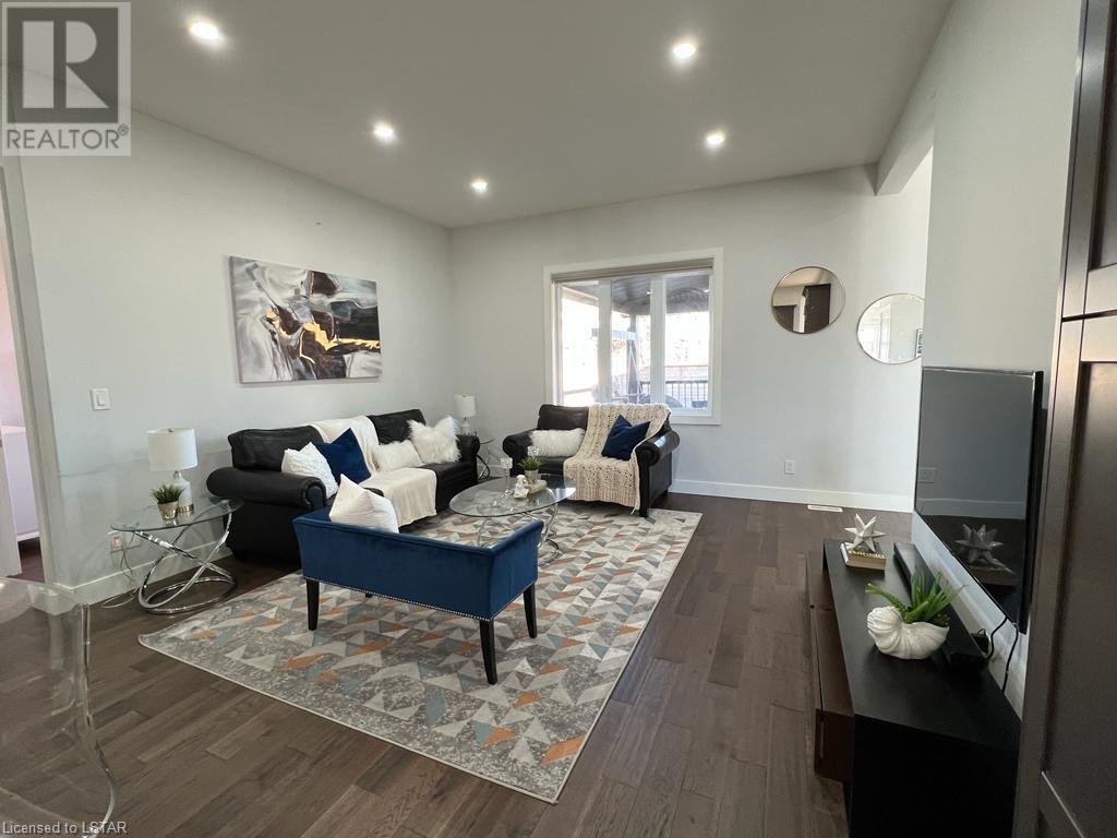 Listing 40367303 - Large Photo # 18