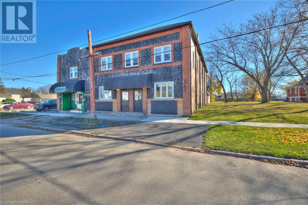3876 MAIN, Niagara Falls