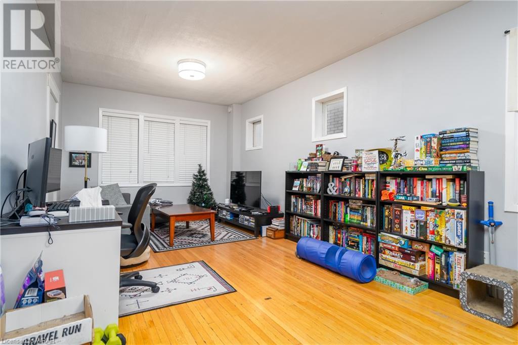 Listing 40367621 - Large Photo # 17