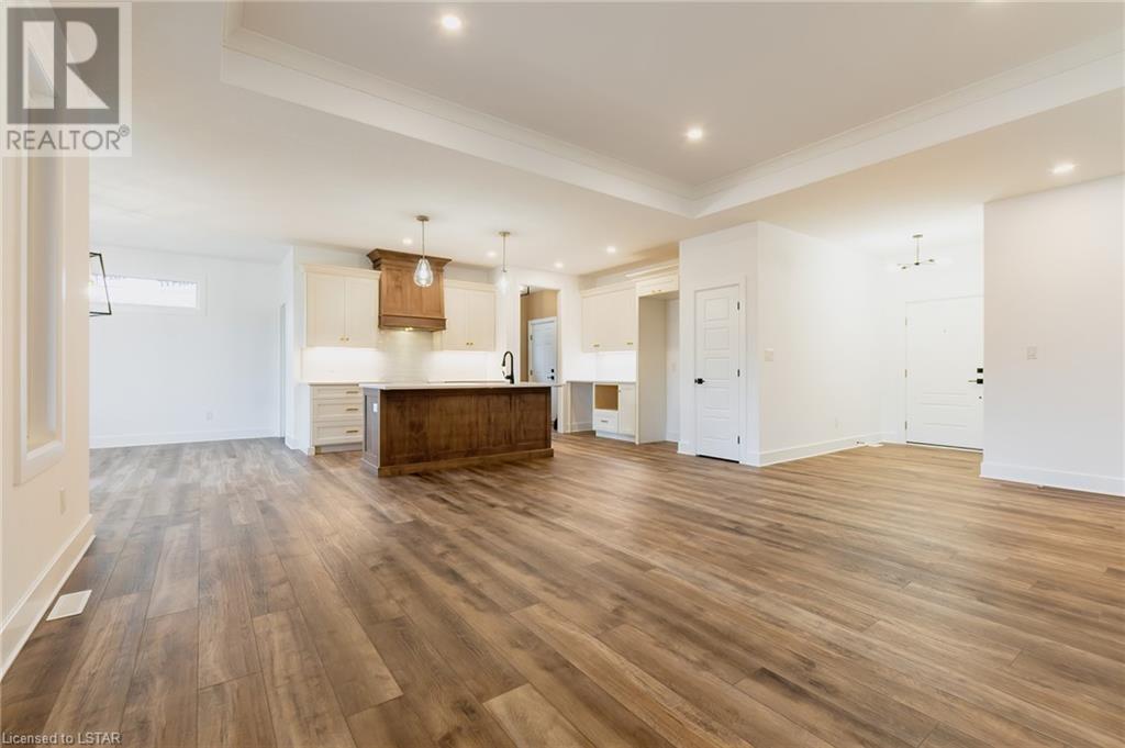 Listing 40367802 - Large Photo # 12