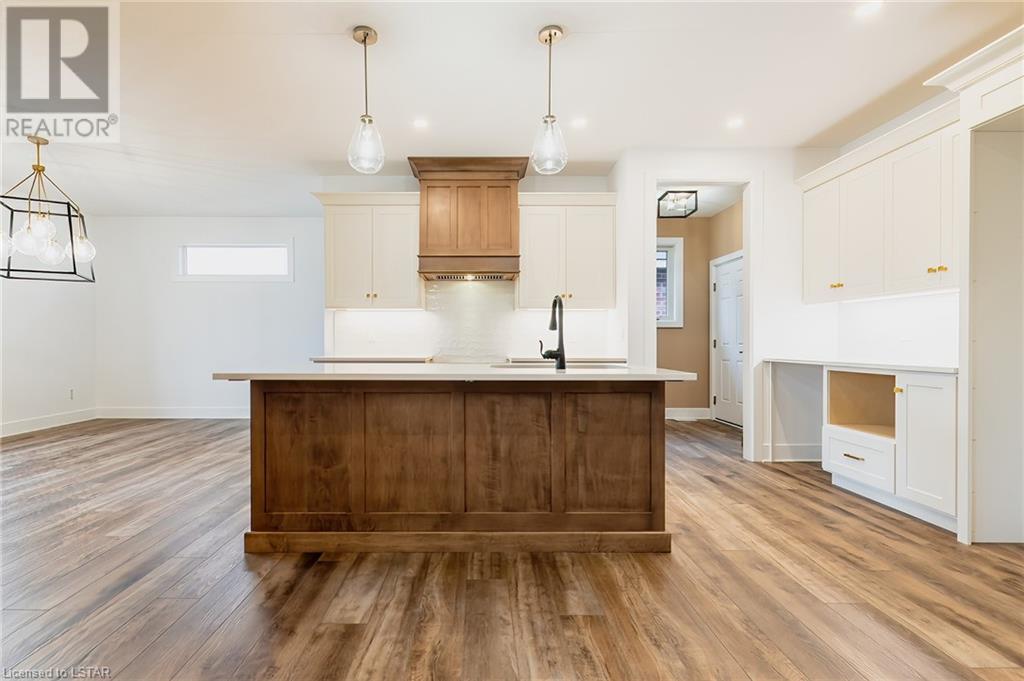 Listing 40367802 - Large Photo # 11